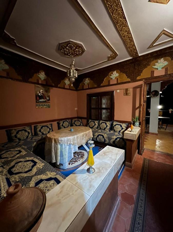 Kasbah La Famille Berbere Hotel Boumalne Dades Bagian luar foto