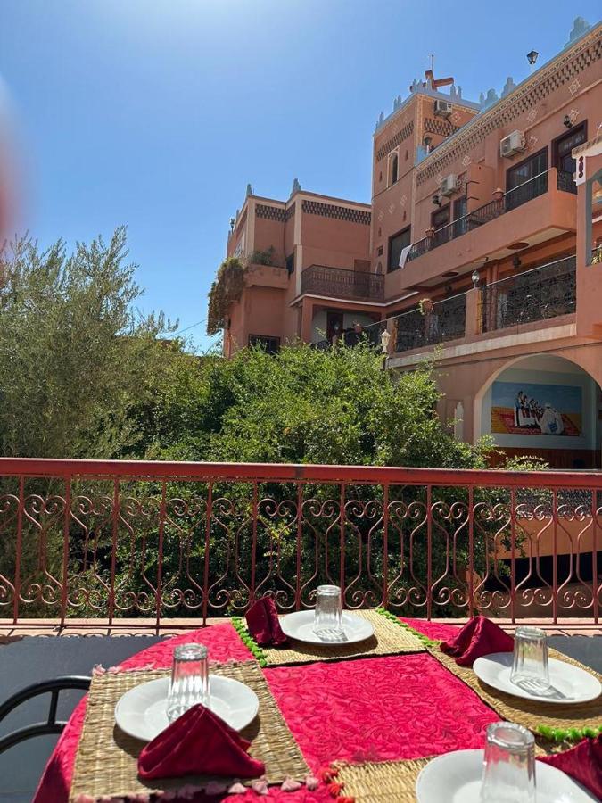 Kasbah La Famille Berbere Hotel Boumalne Dades Bagian luar foto