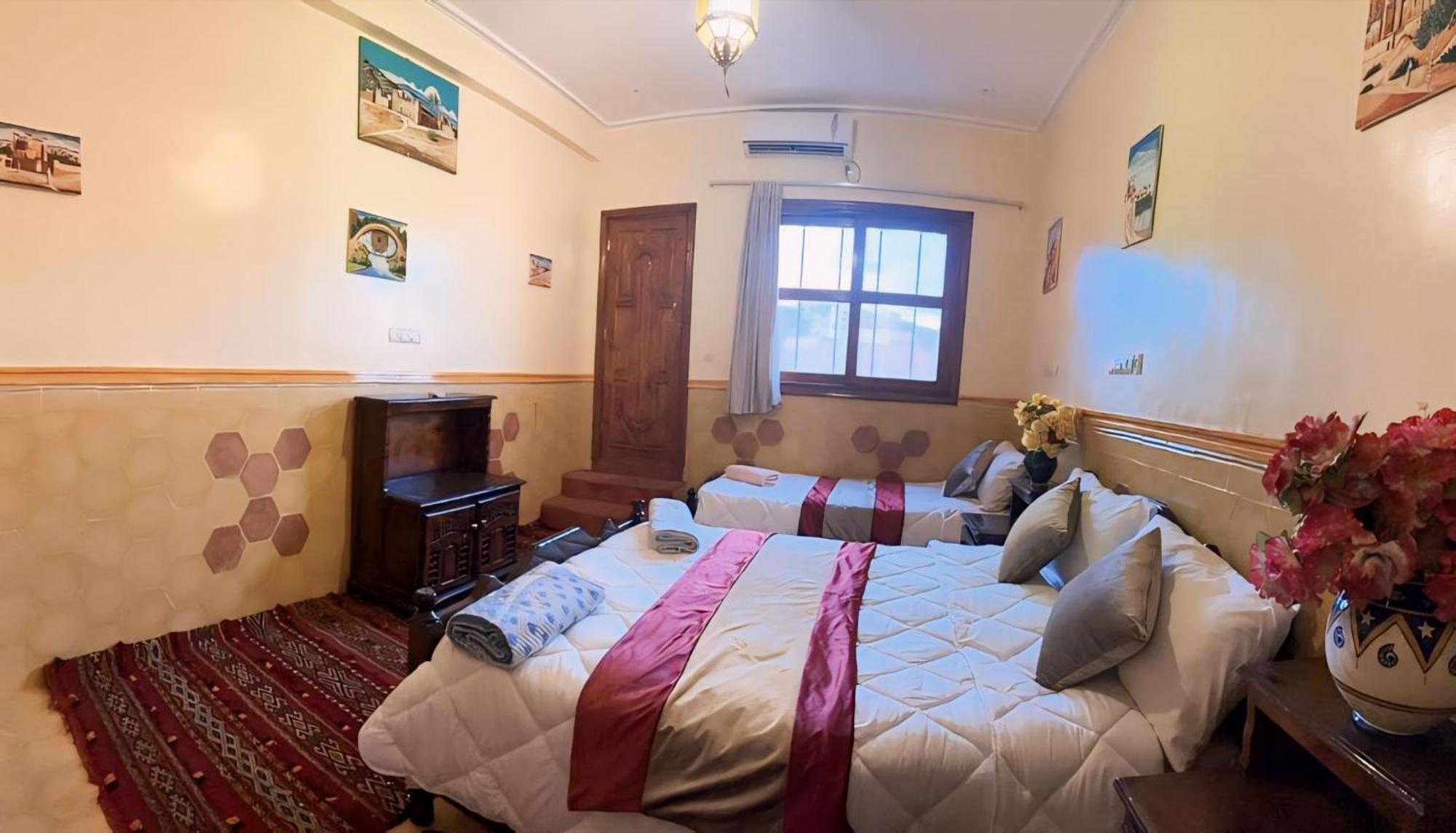 Kasbah La Famille Berbere Hotel Boumalne Dades Bagian luar foto