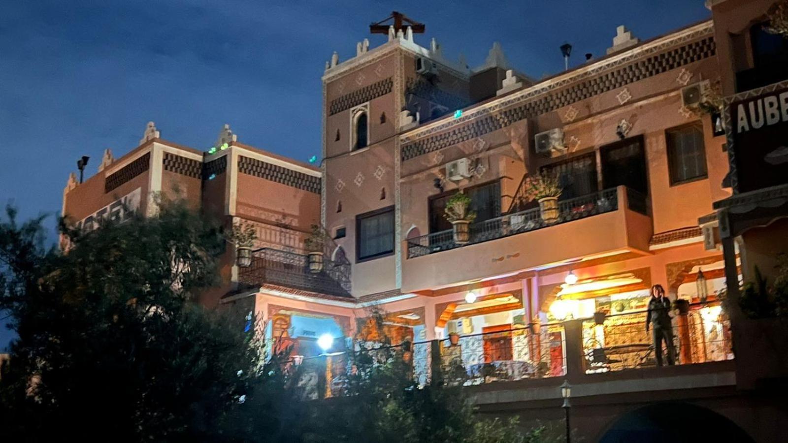 Kasbah La Famille Berbere Hotel Boumalne Dades Bagian luar foto