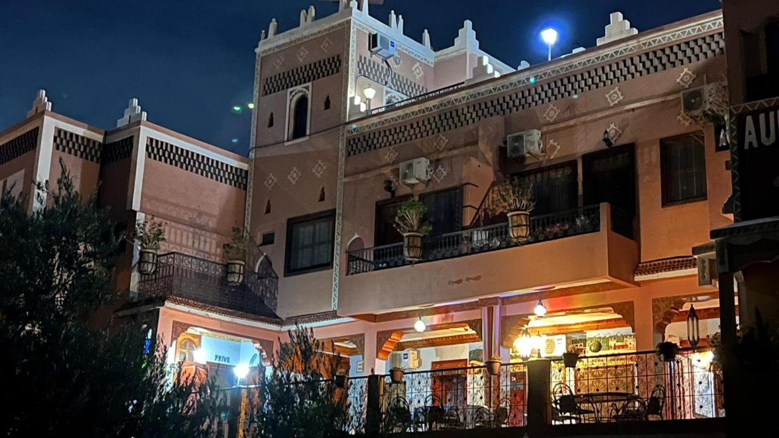 Kasbah La Famille Berbere Hotel Boumalne Dades Bagian luar foto