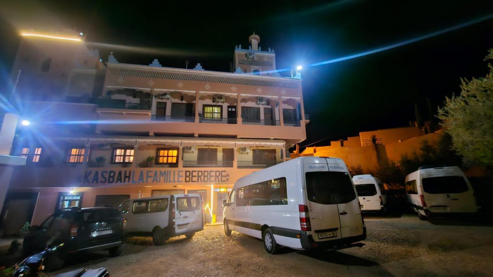 Kasbah La Famille Berbere Hotel Boumalne Dades Bagian luar foto